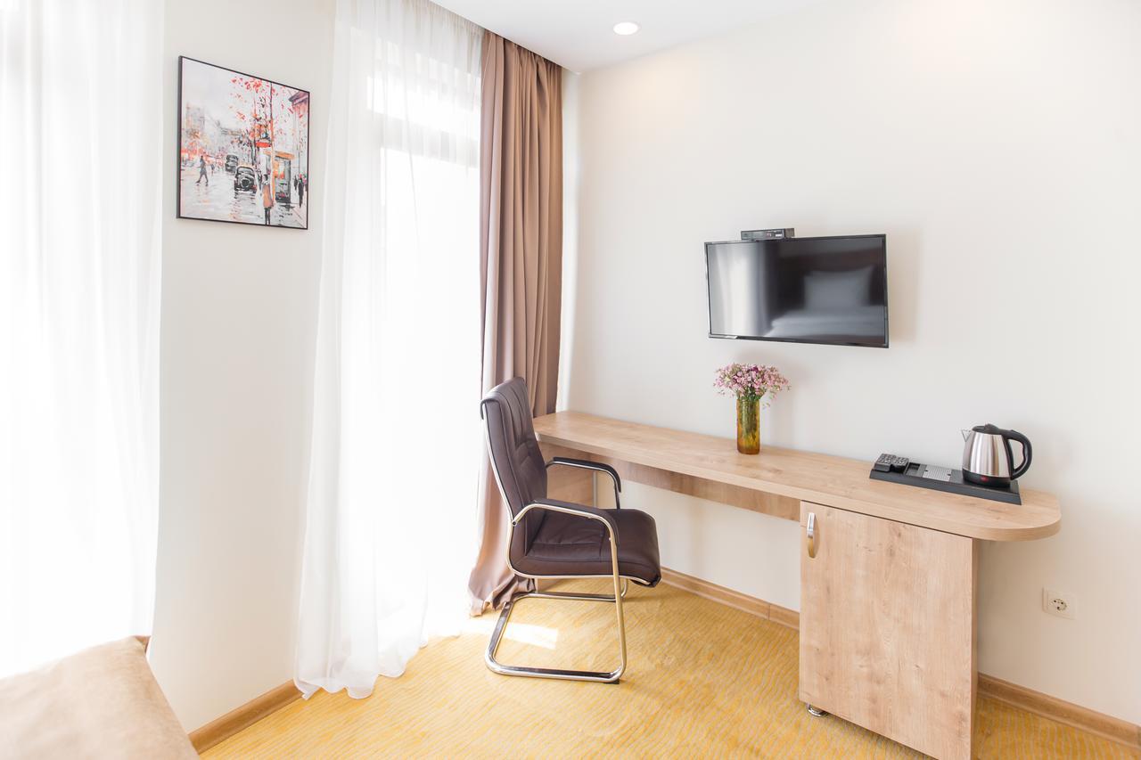 Bridge Boutique Hotel Tbilisi Exteriör bild